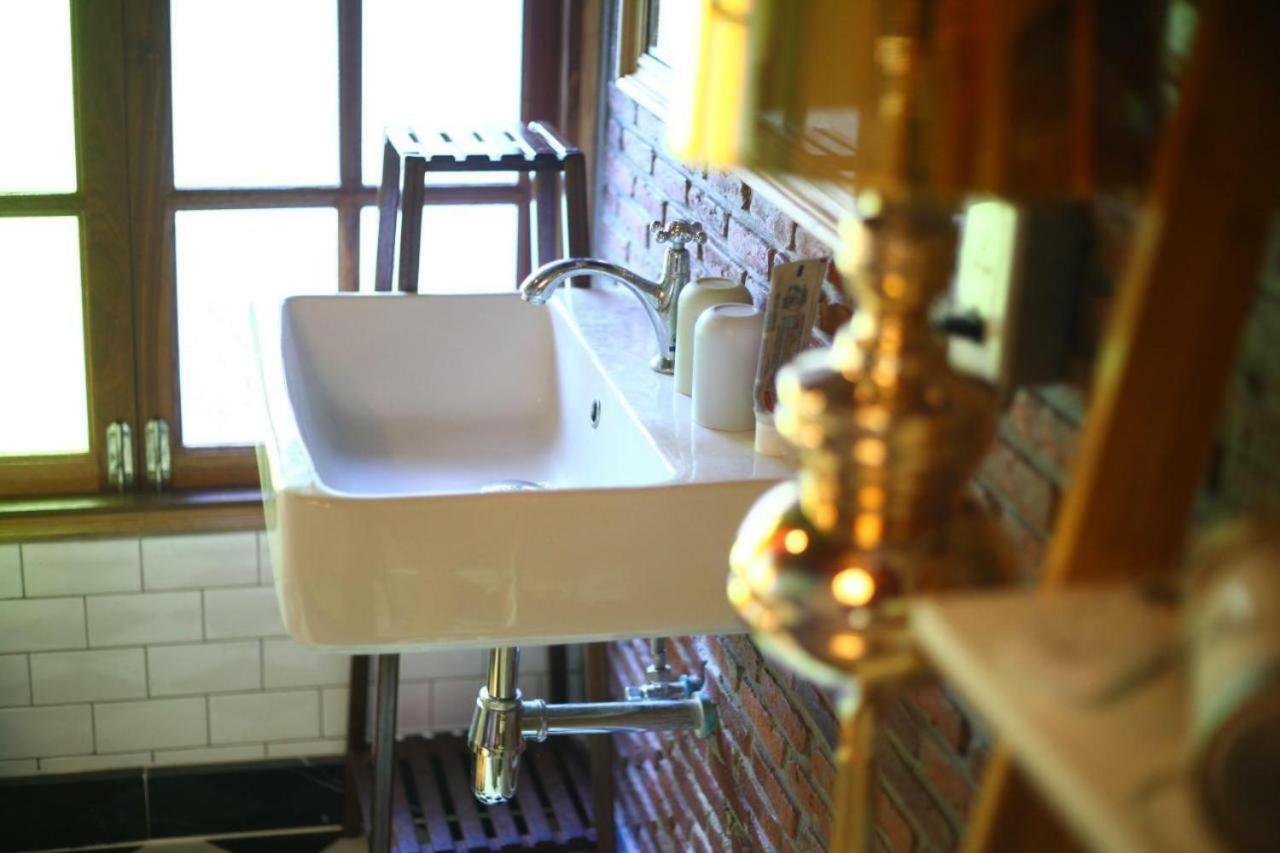 T-House Bkk 2Floors Near Bts With Swimming Pool And Free Wifi Hotel Bangkok Buitenkant foto